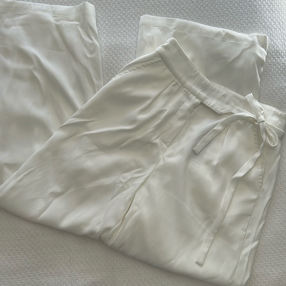 SALE! NWT Lulus Chic Sophistication wide leg side tie pants Cream Ivory Size M - Picture 5 of 7